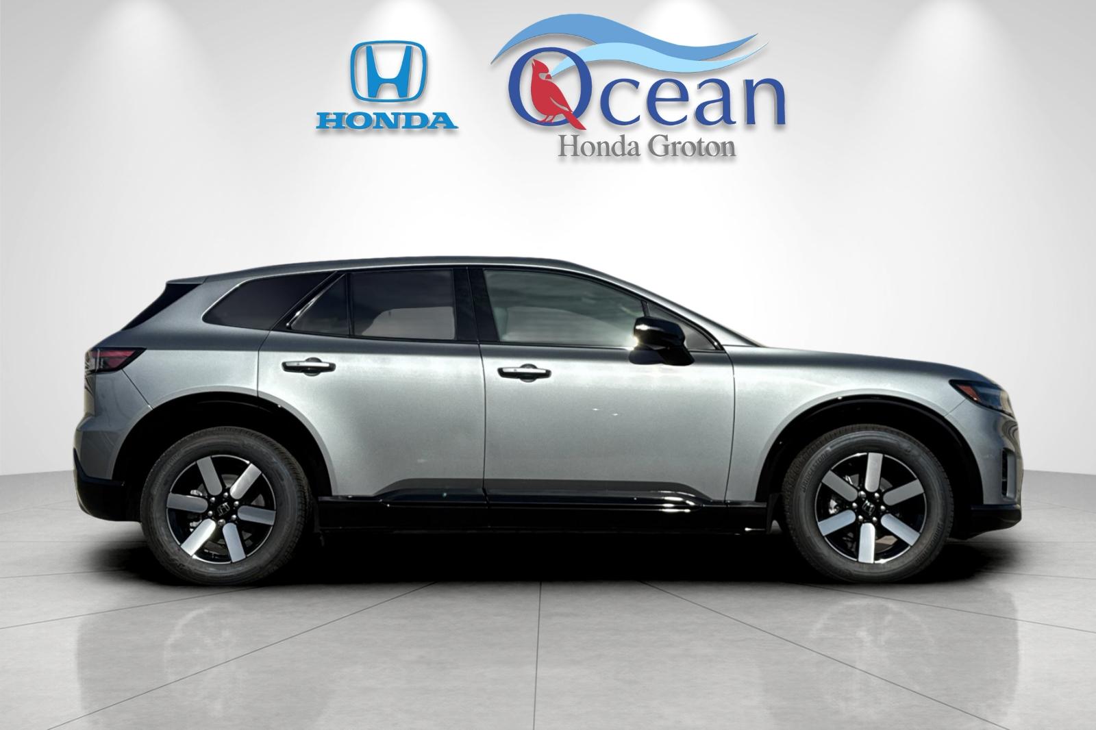New 2026 Mercury Silver Metallic Honda Touring image 6