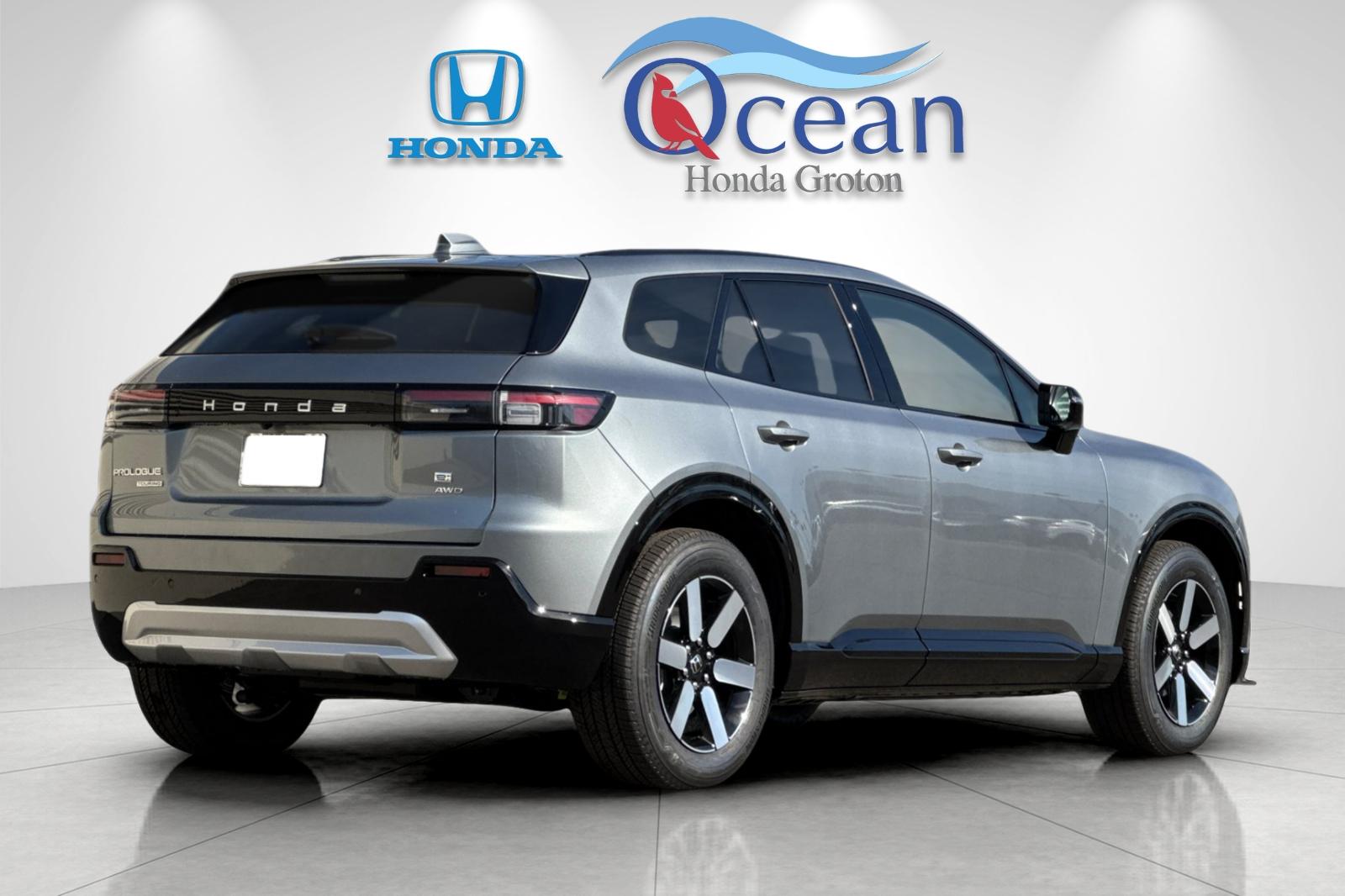 New 2026 Mercury Silver Metallic Honda Touring image 5