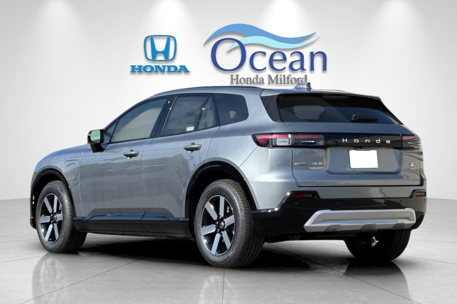 New 2026 Mercury Silver Metallic Honda AWD Touring image 3