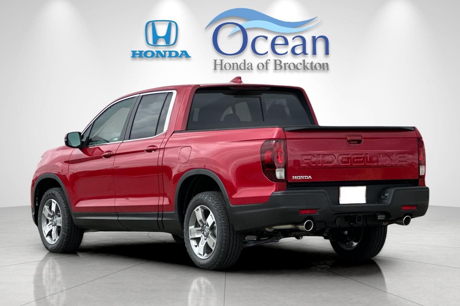 New 2026 Radiant Red Metallic II Honda RTL image 3