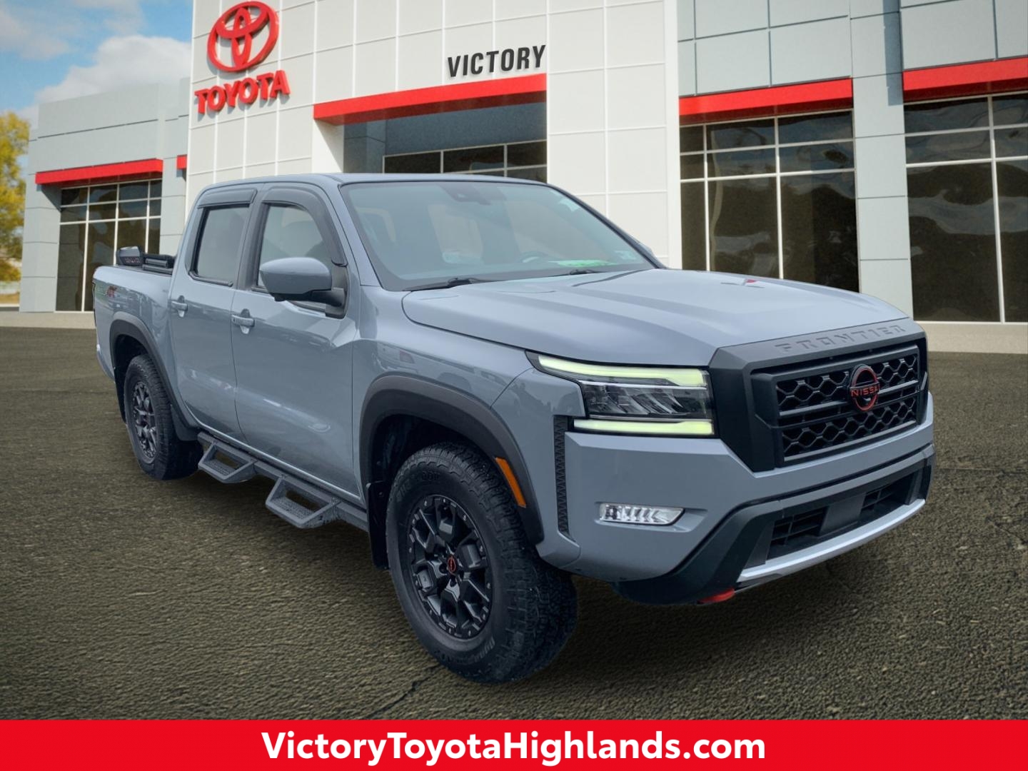 2022 Nissan Frontier PRO-4X Crew Cab 4X4's photo