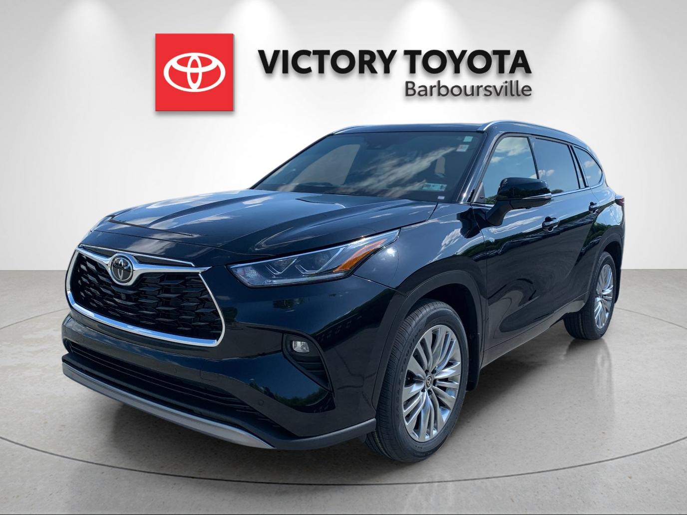 2026 Toyota Highlander Platinum AWD's photo