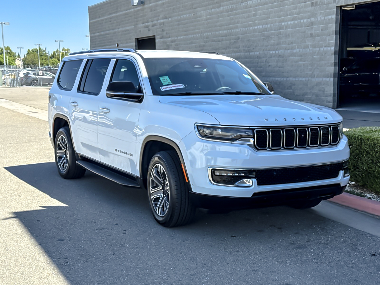 2024 Jeep Wagoneer Series II's photo