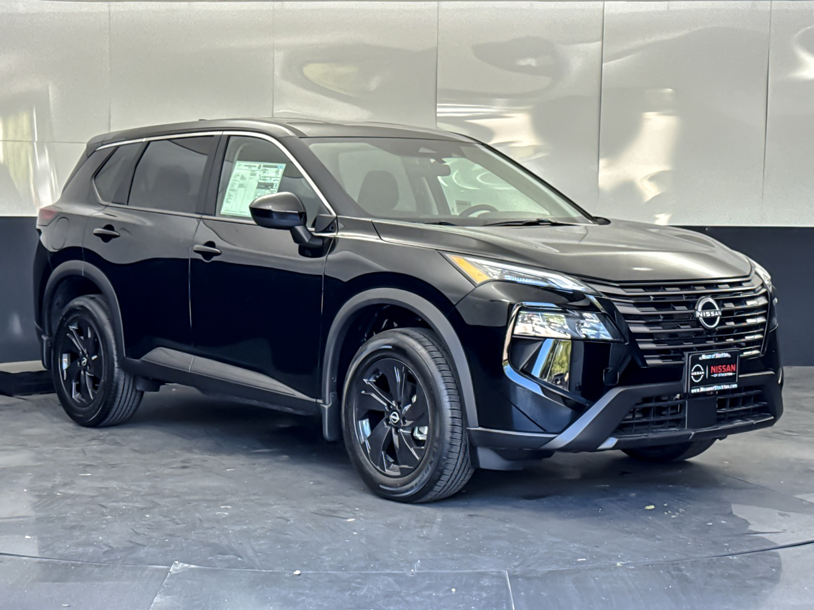 2026 Nissan Rogue SV FWD's photo