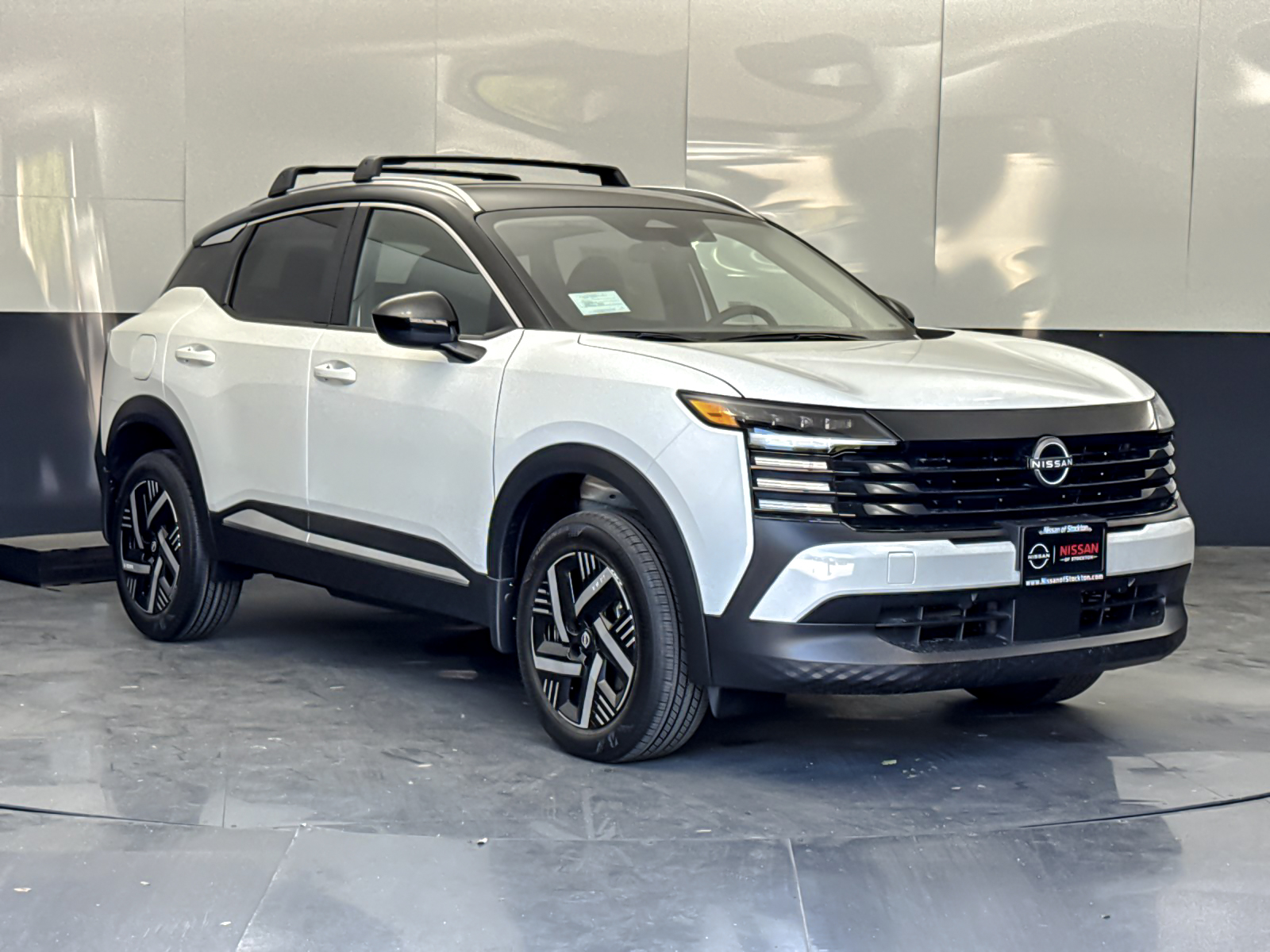 2026 Nissan Kicks 2.0 SV's photo