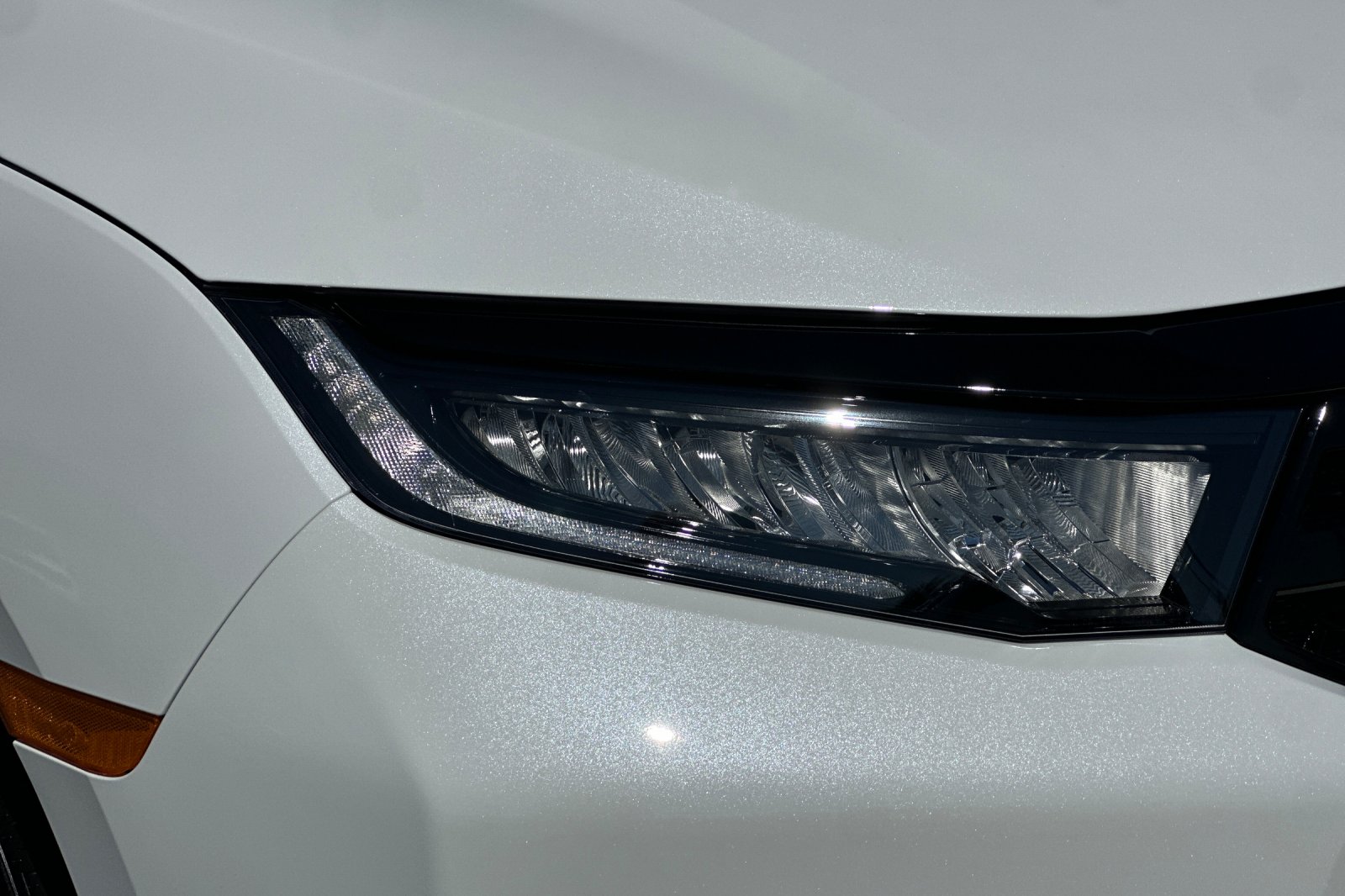 New 2026 Solar Silver Metallic Honda Touring image 33