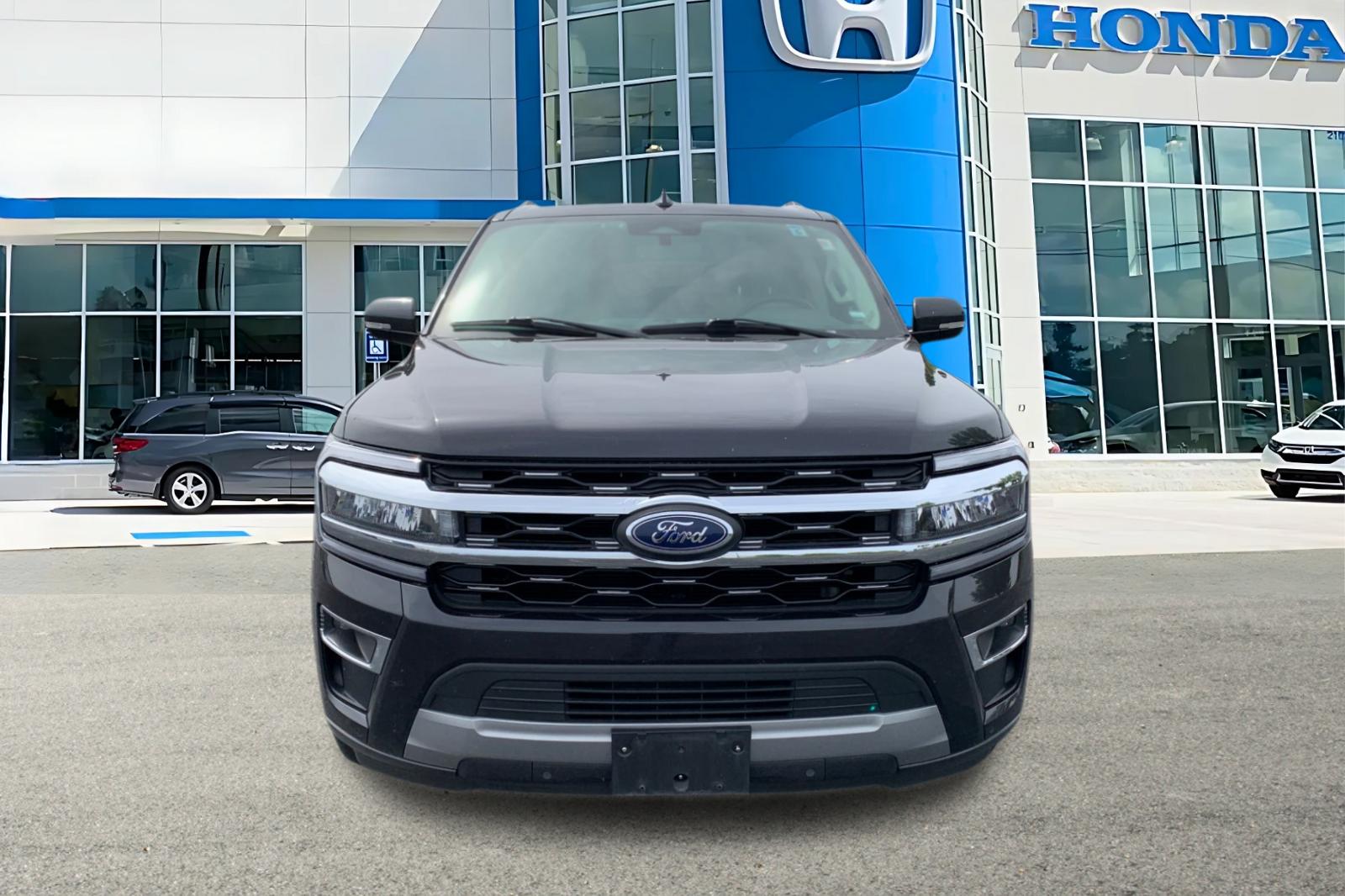 Used 2024 Gray Ford Limited image 8