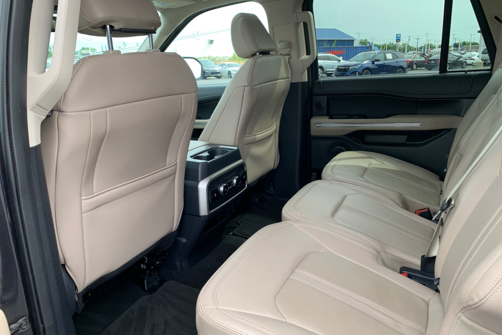 Used 2024 Gray Ford Limited image 15