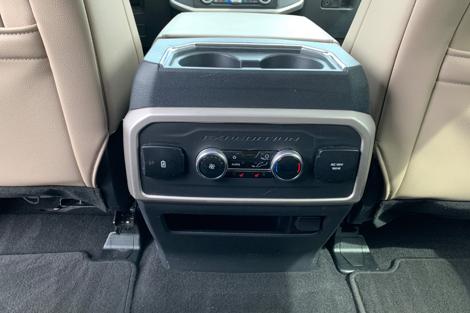 Used 2024 Gray Ford Limited image 16