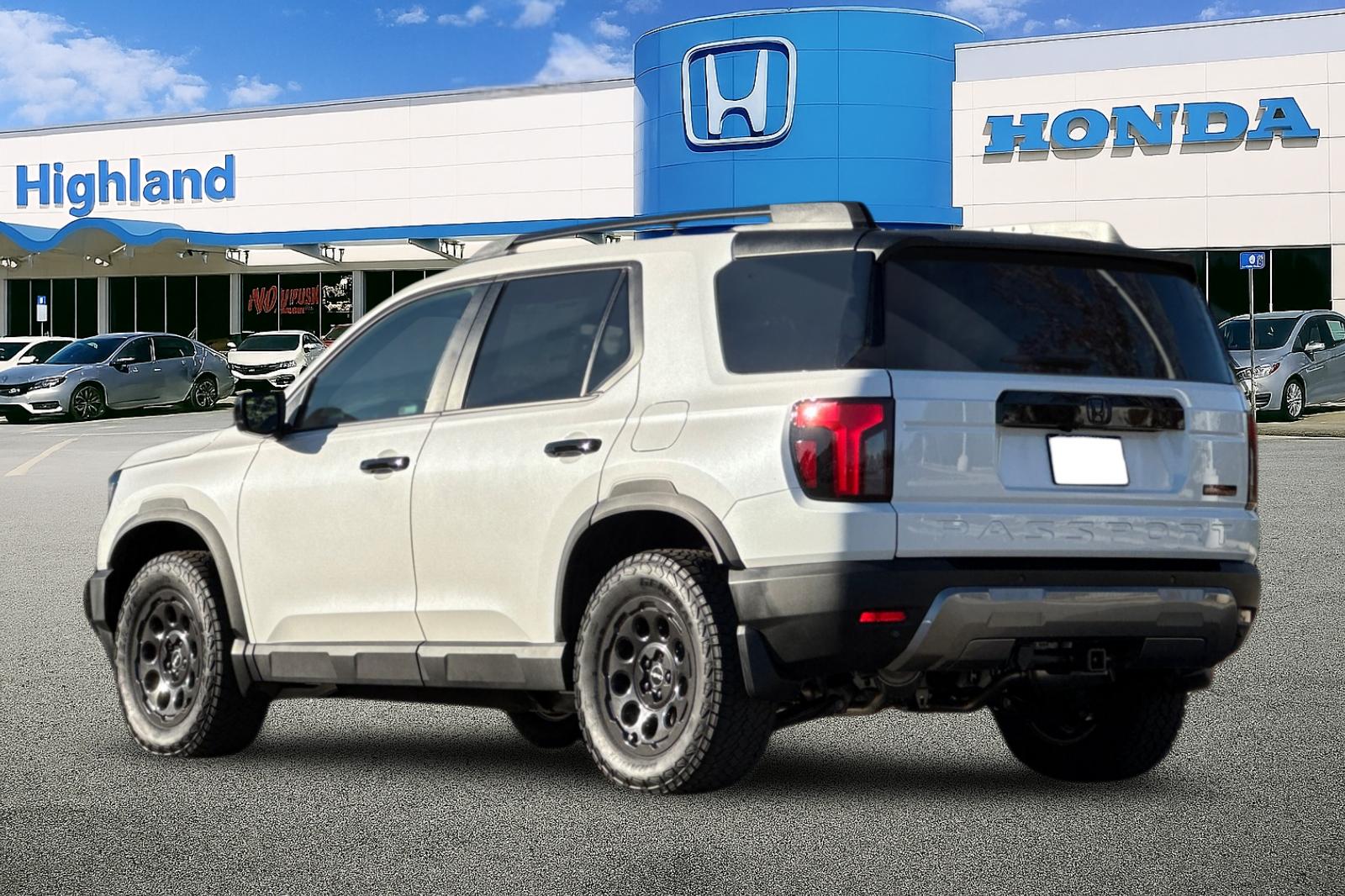 New 2026 Platinum White Pearl Honda TrailSport Blackout image 3