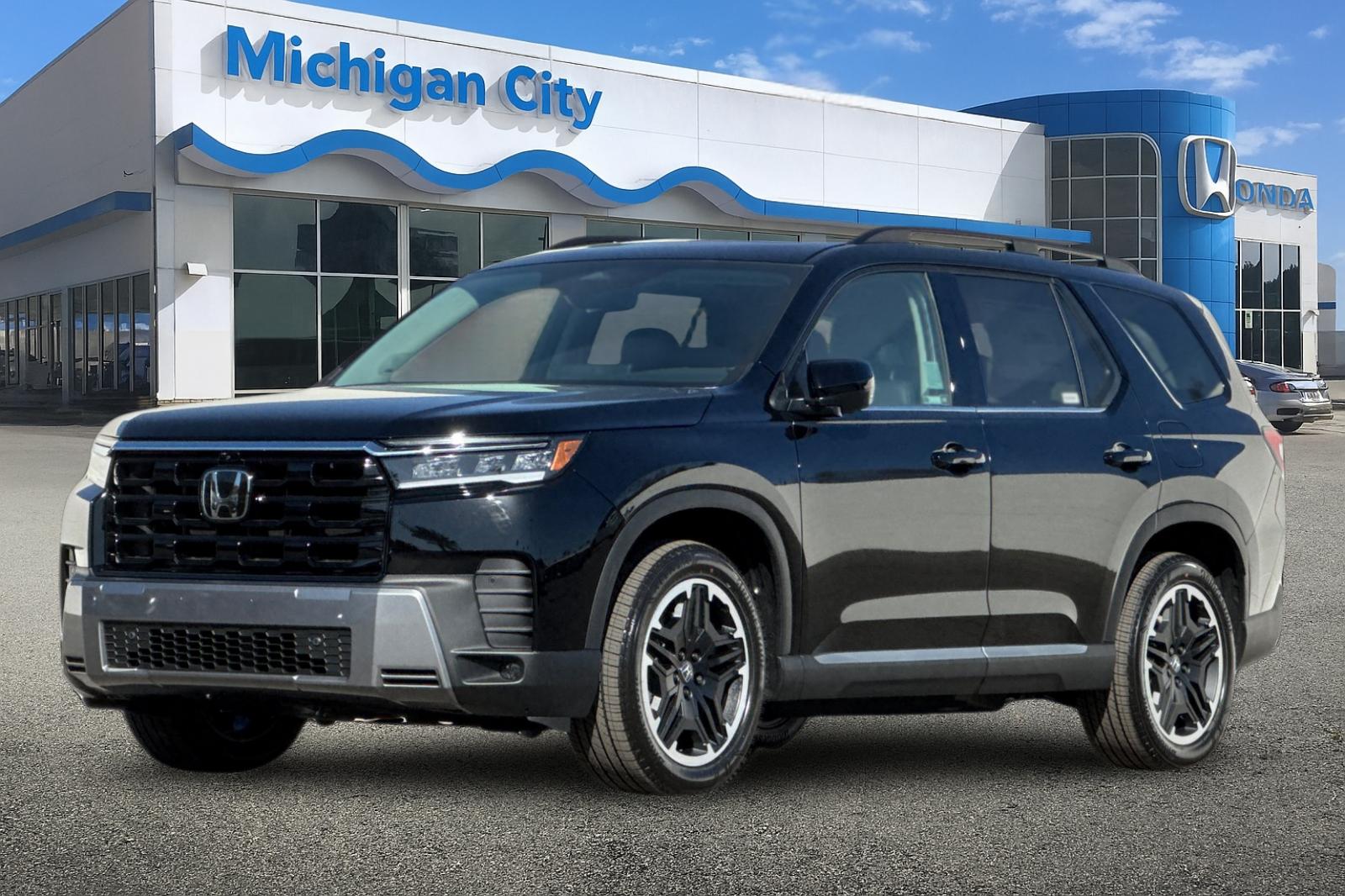2026 Honda Pilot Touring Blackout AWD's photo