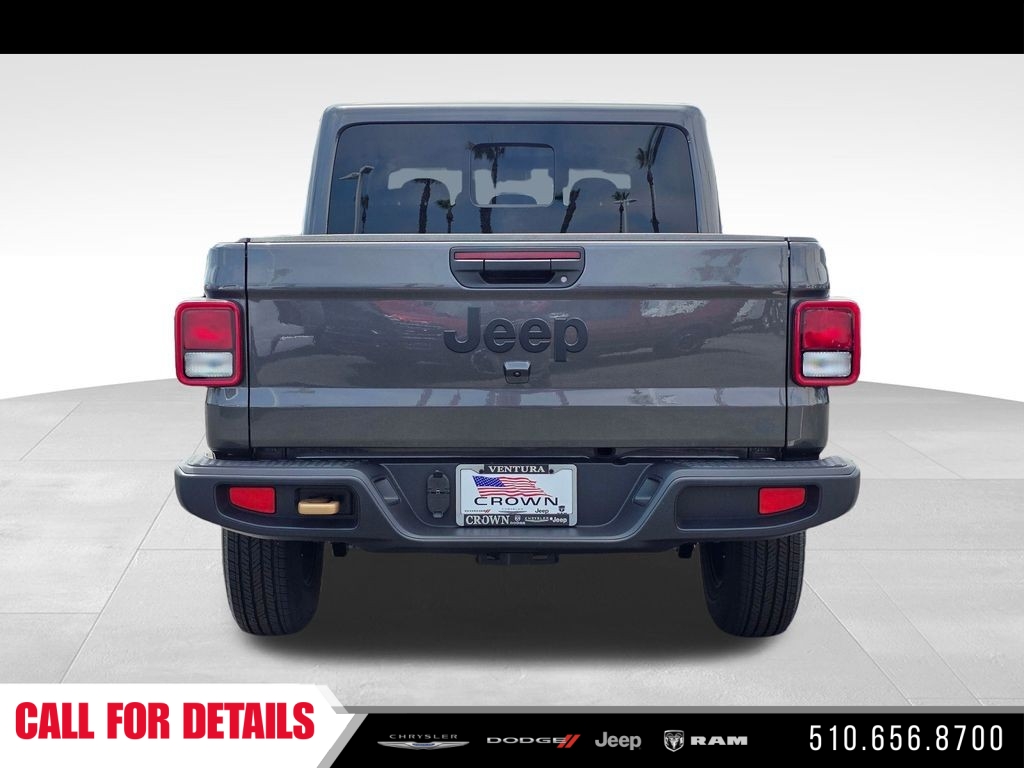 New 2026 Granite Crystal Metallic Clearcoat Jeep 85th Anniversary Edition image 6
