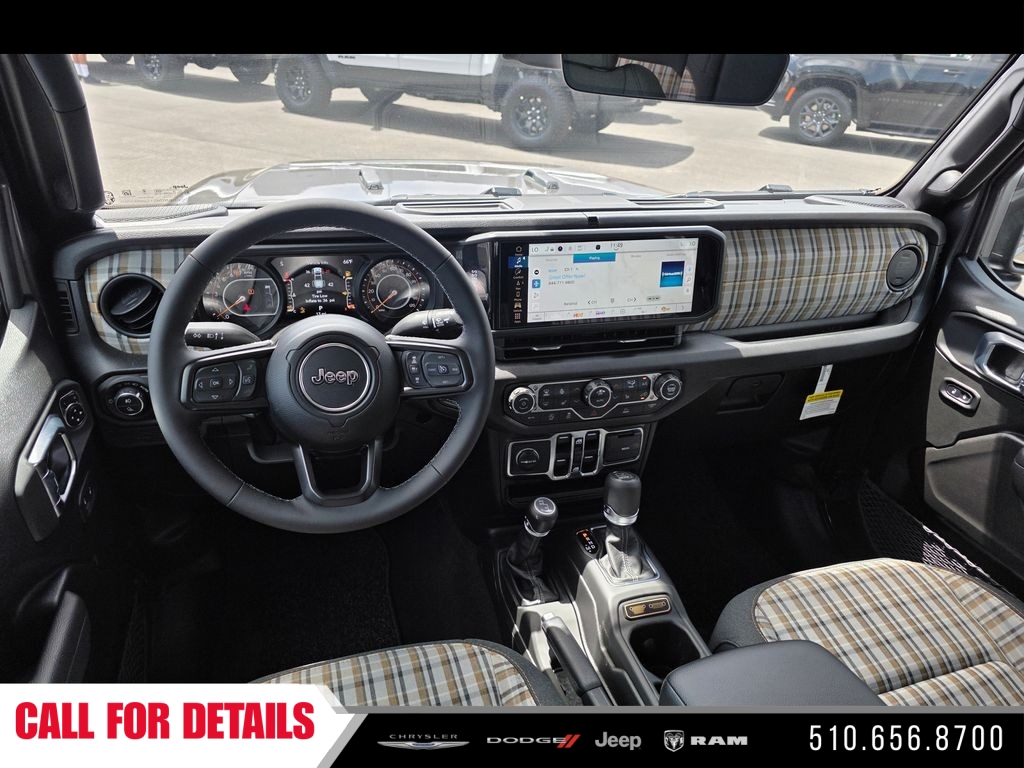 New 2026 Granite Crystal Metallic Clearcoat Jeep 85th Anniversary Edition image 12