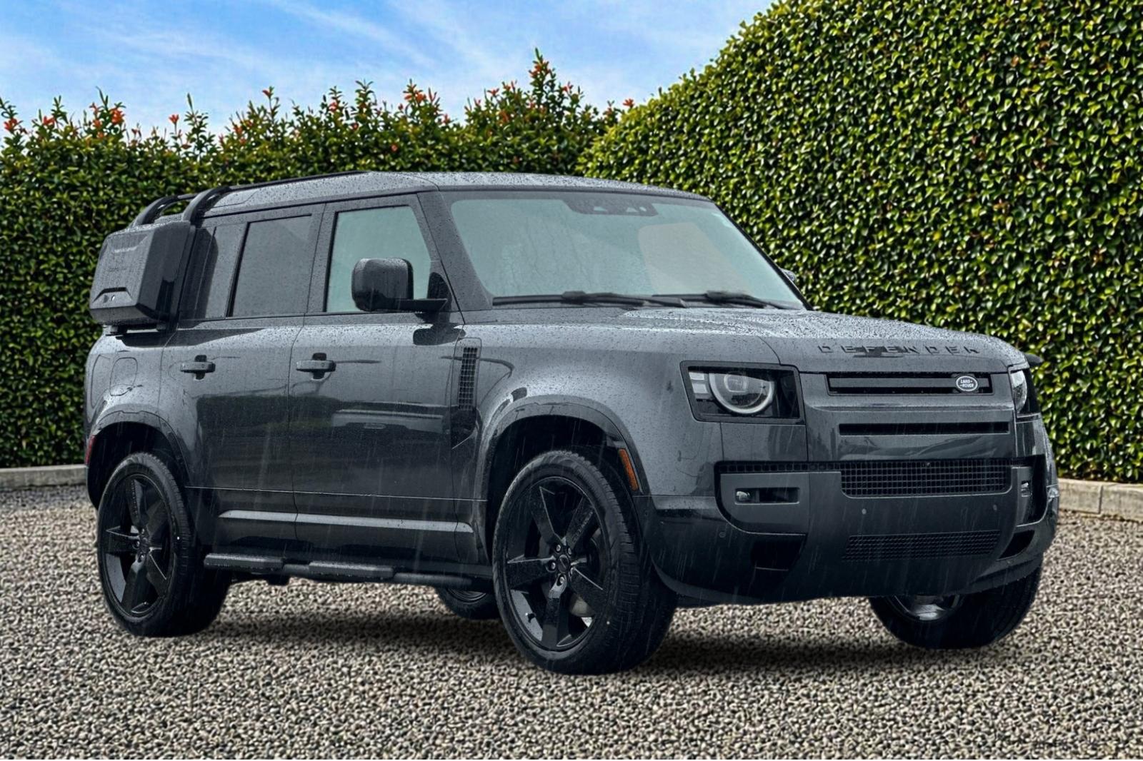 New 2026 Carpathian Grey Land Rover X-Dynamic SE image 8