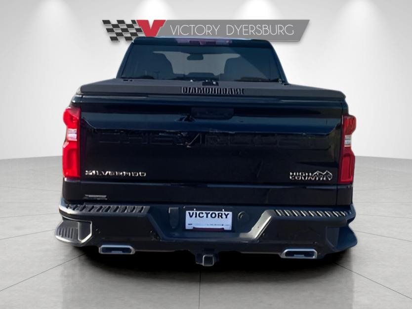 Used 2023 Black Chevrolet High Country image 7