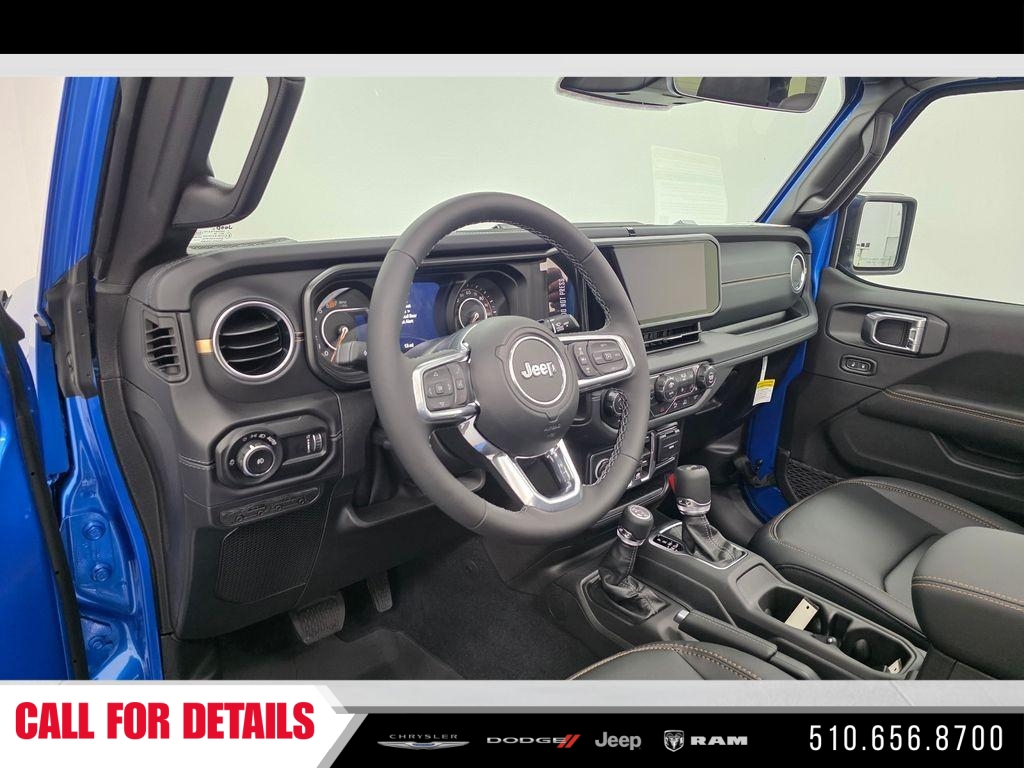 New 2026 Hydro Blue Pearl-Coat Exterior Paint Jeep Sahara image 18
