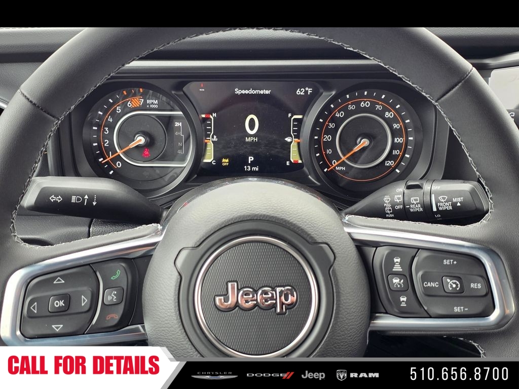 New 2026 Hydro Blue Pearl-Coat Exterior Paint Jeep Sahara image 24