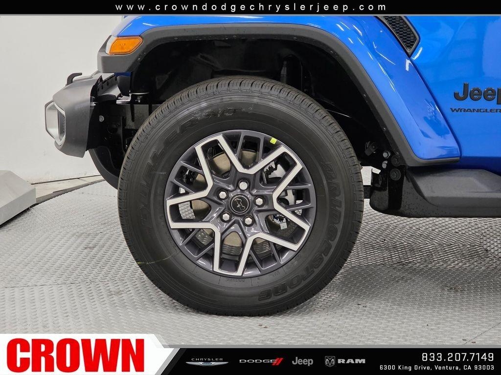 New 2026 Hydro Blue Pearl-Coat Exterior Paint Jeep Sahara image 34