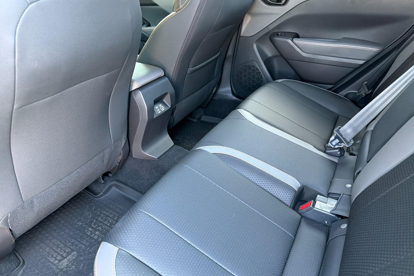 New 2026 MAGNETITE GRAY PEARL Subaru Wilderness image 12