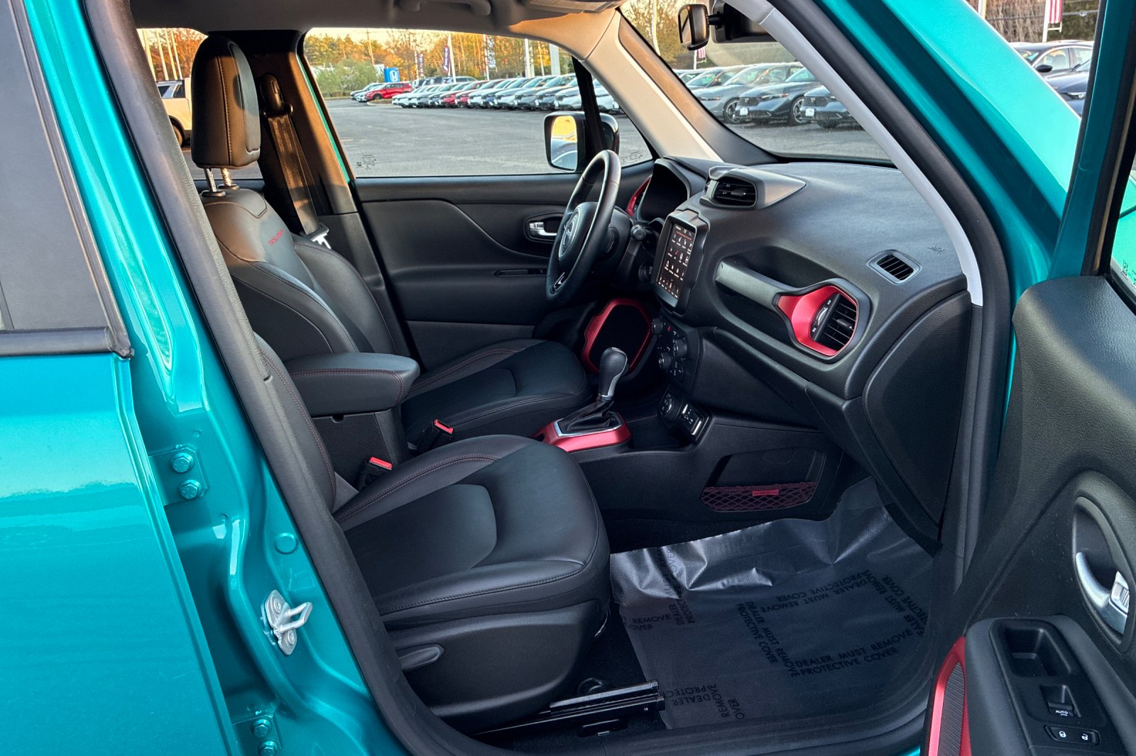 Used 2022 Bikini Metallic Clearcoat Jeep Trailhawk image 19