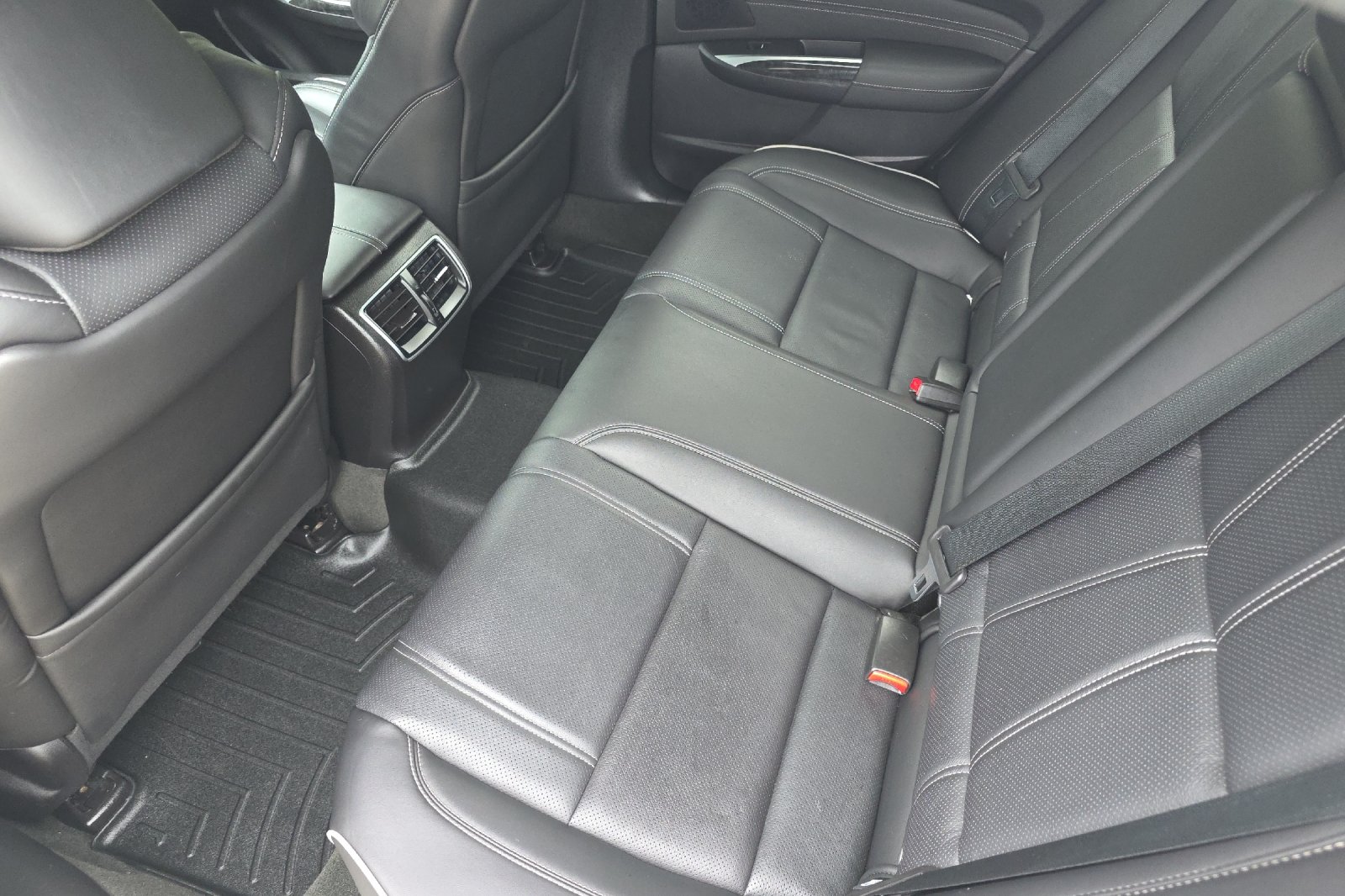 Used 2018  Acura 3.5L V6 image 12