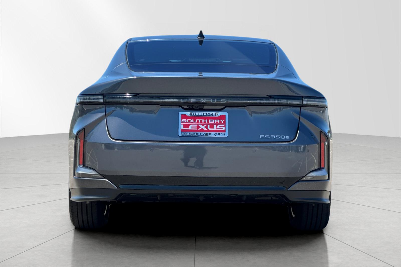 New 2026 Cloudburst Gray Lexus ES 350e PREMIUM image 5
