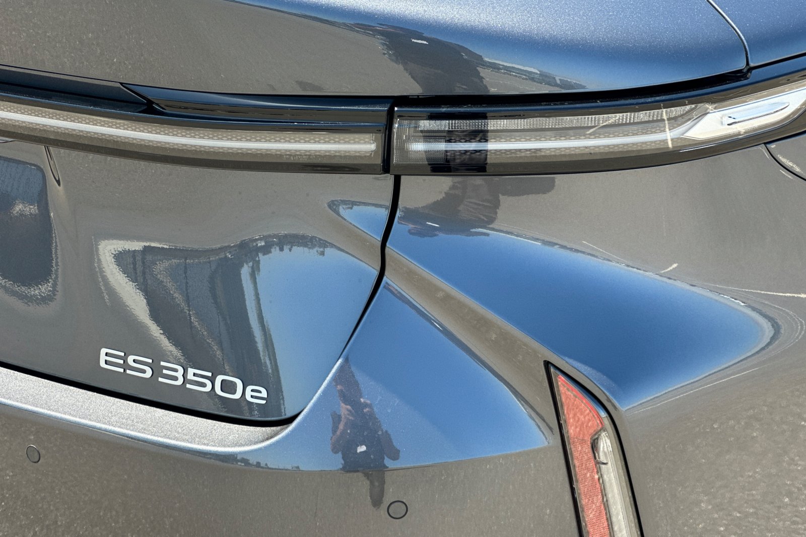 New 2026 Cloudburst Gray Lexus ES 350e PREMIUM image 25