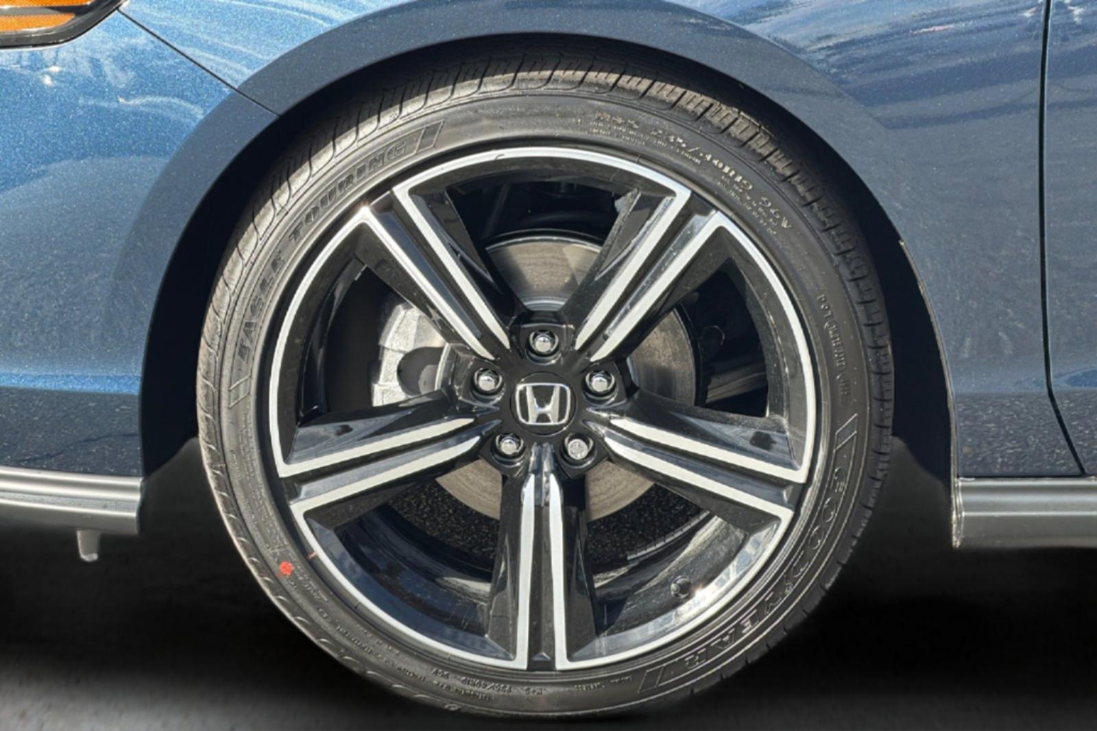 New 2026 Canyon River Blue Metallic Honda SE image 30
