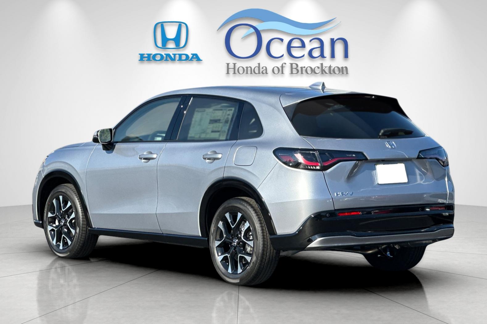 New 2026 Platinum White Pearl Honda EX-L image 3