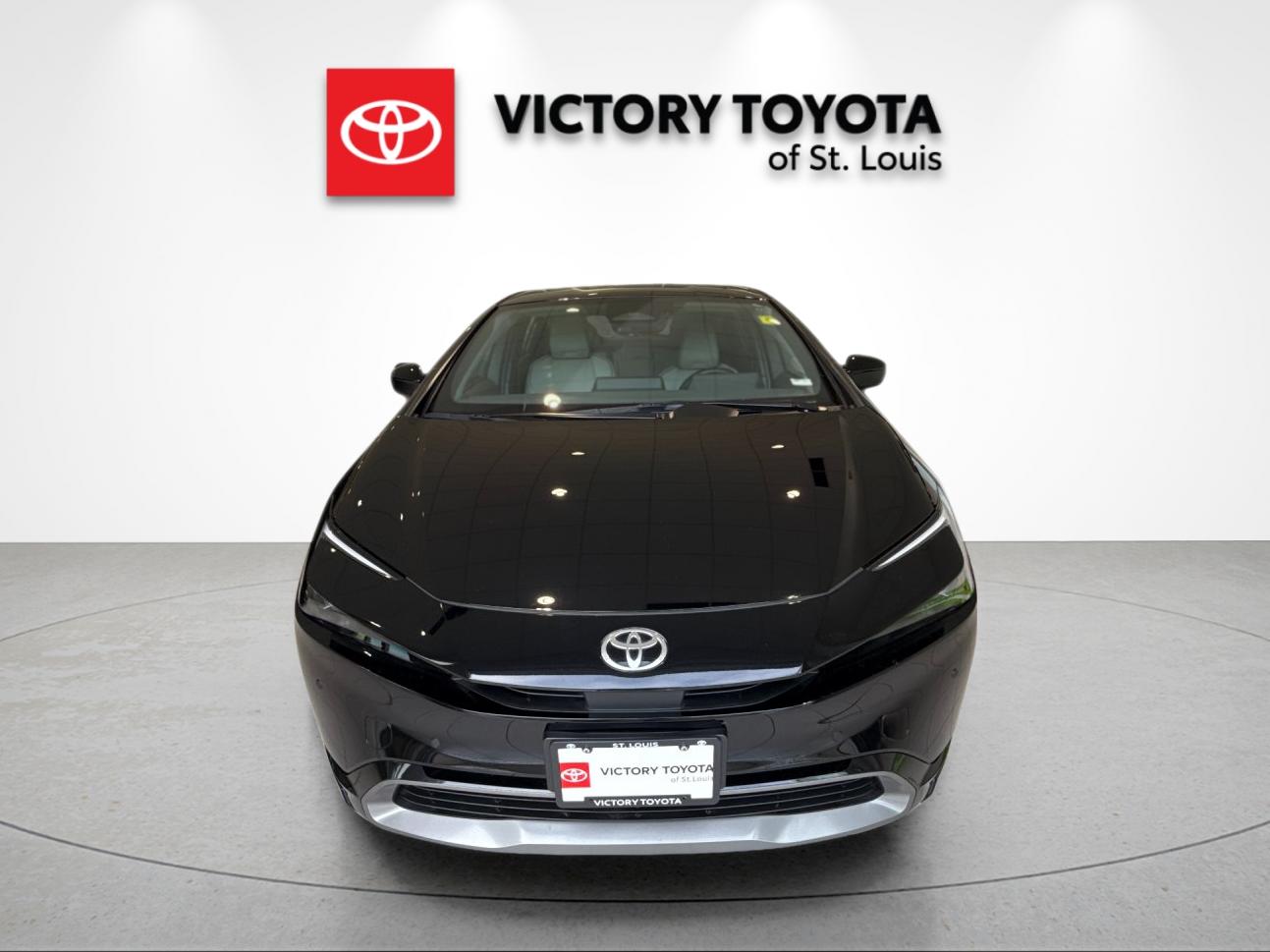 Used 2024 Black Toyota XLE image 8