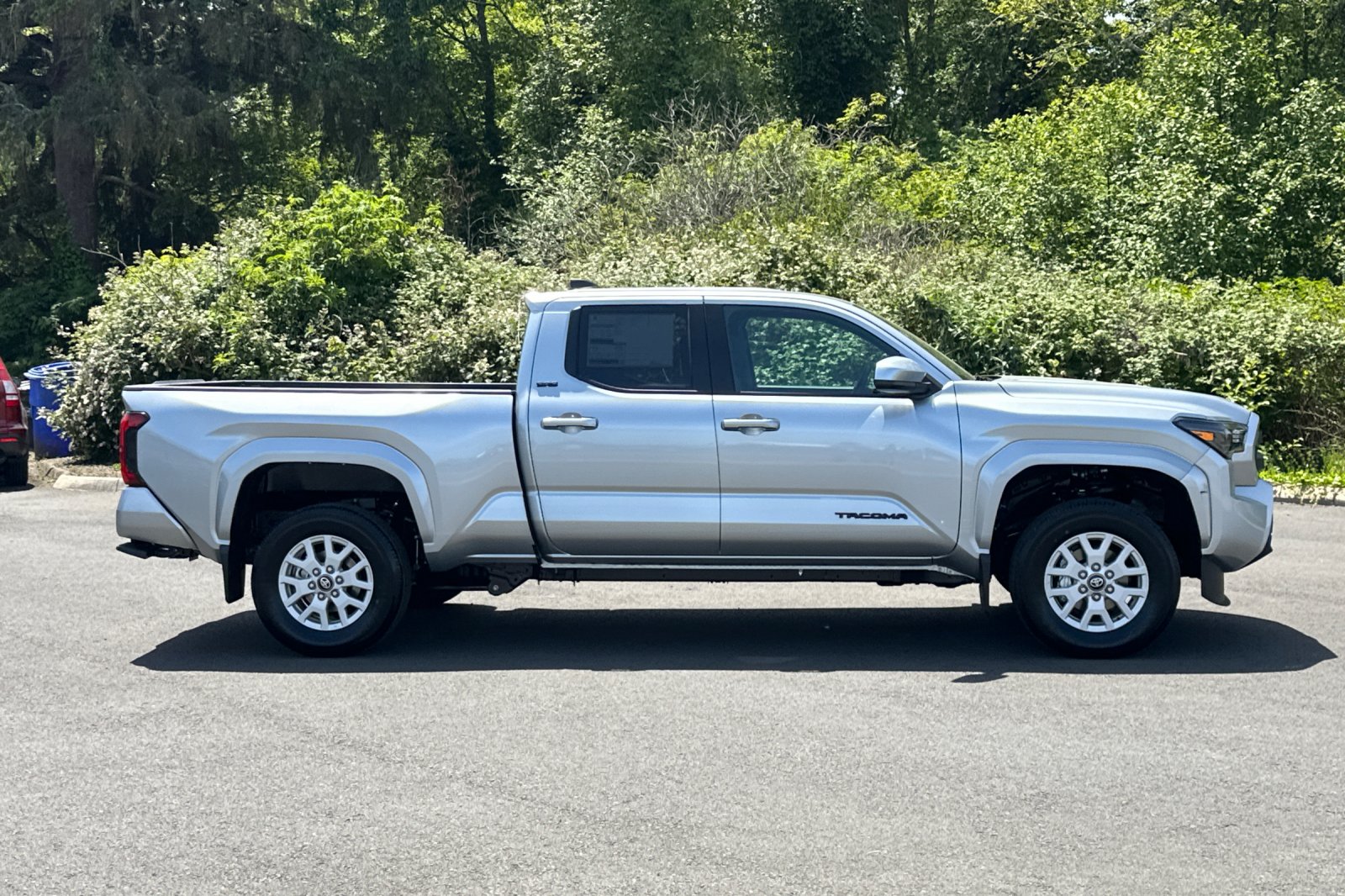 New 2026 Celestial Silver Metallic Toyota  SR5 image 3