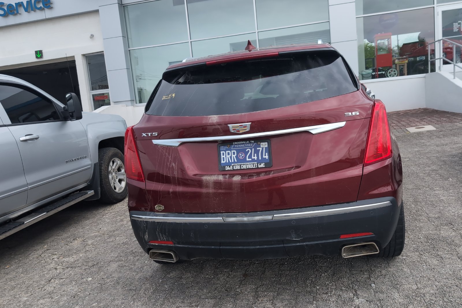 Used 2017 Red Cadillac Luxury image 6