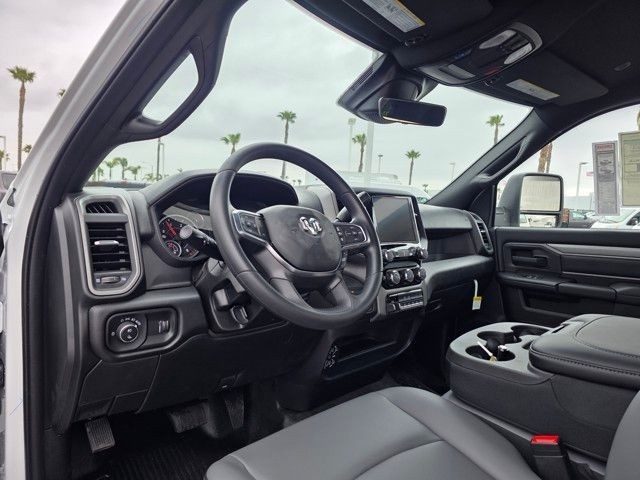 New 2025 Bright White Clearcoat RAM Tradesman image 22