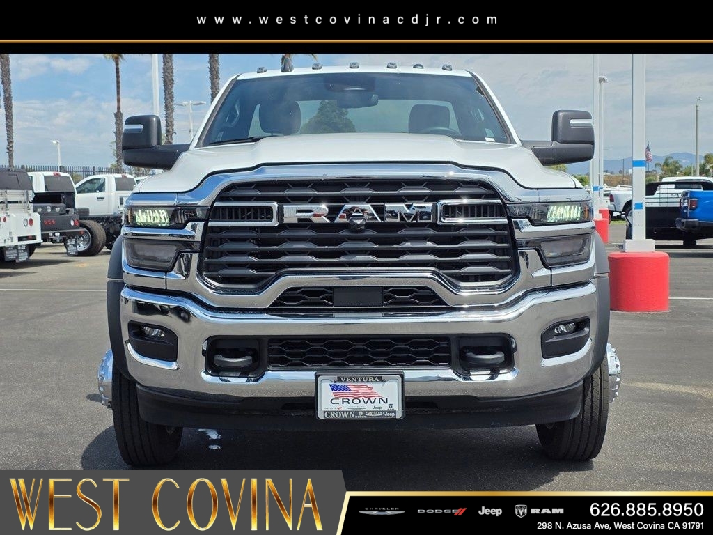 New 2026 Bright White Clear-Coat Exterior Paint RAM Tradesman image 2