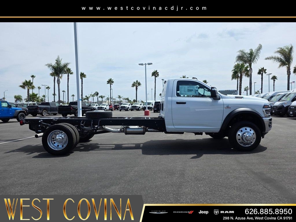 New 2026 Bright White Clear-Coat Exterior Paint RAM Tradesman image 4