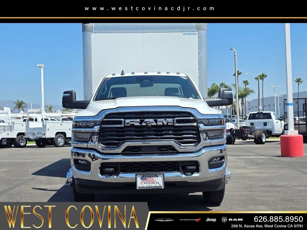 New 2025 Bright White Clear-Coat Exterior Paint RAM Tradesman image 3