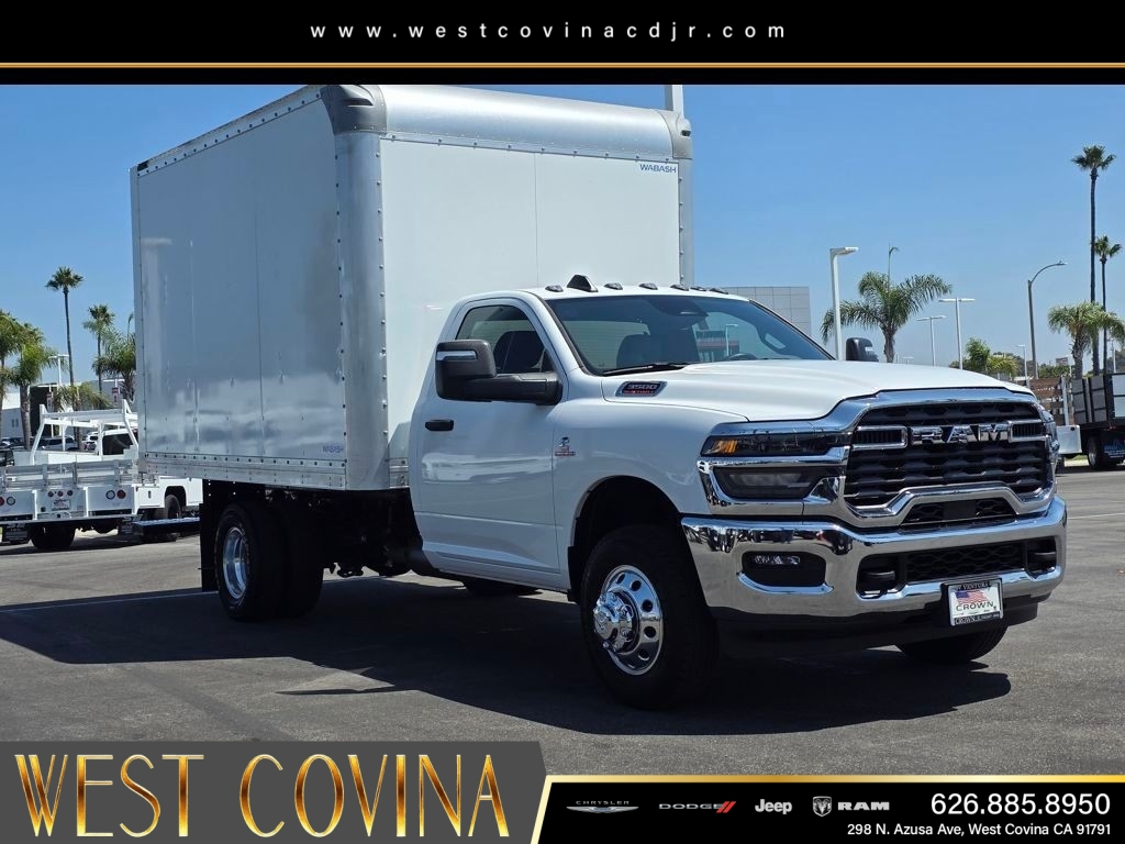 New 2025 Bright White Clear-Coat Exterior Paint RAM Tradesman image 5