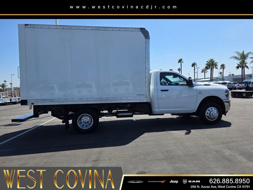 New 2025 Bright White Clear-Coat Exterior Paint RAM Tradesman image 7