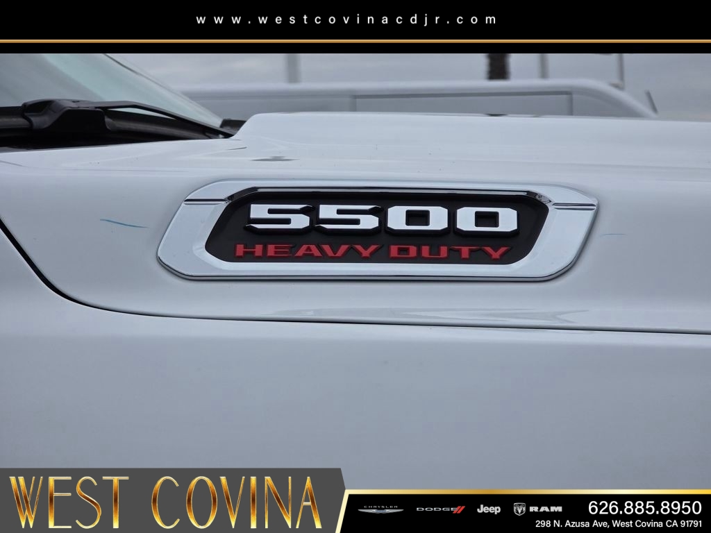 New 2026 Bright White Clear-Coat Exterior Paint RAM Tradesman image 5