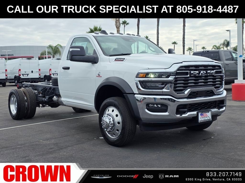 New 2026 Bright White Clear-Coat Exterior Paint RAM Tradesman image 8