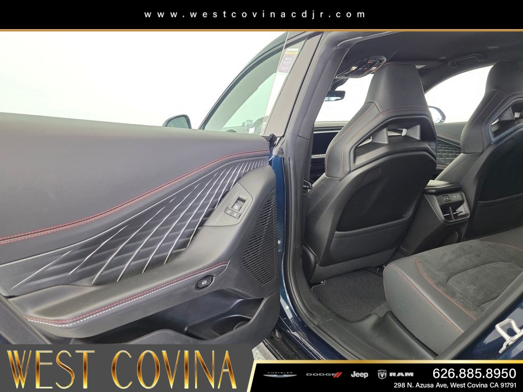 New 2026 After Dark Exterior Paint Dodge R/T Scat Pack image 15