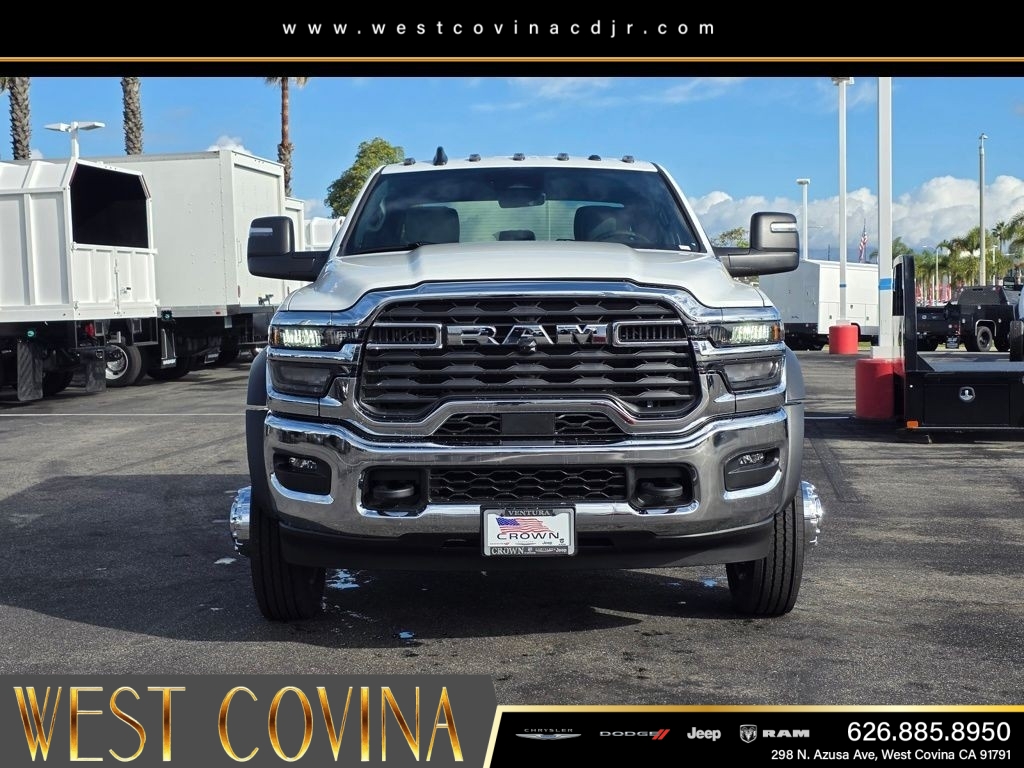New 2026 Bright White Clear-Coat Exterior Paint RAM Tradesman image 2