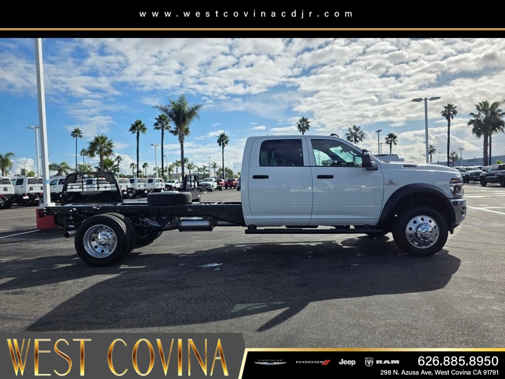 New 2026 Bright White Clear-Coat Exterior Paint RAM Tradesman image 4