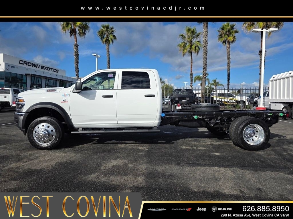 New 2026 Bright White Clear-Coat Exterior Paint RAM Tradesman image 6