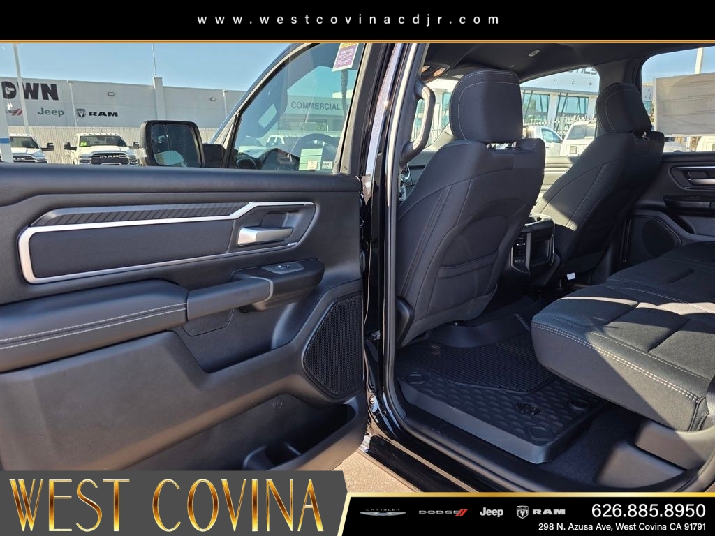 New 2026 Diamond Black Crystal Pearl-Coat Exterior Paint RAM Big Horn/Lone Star image 14