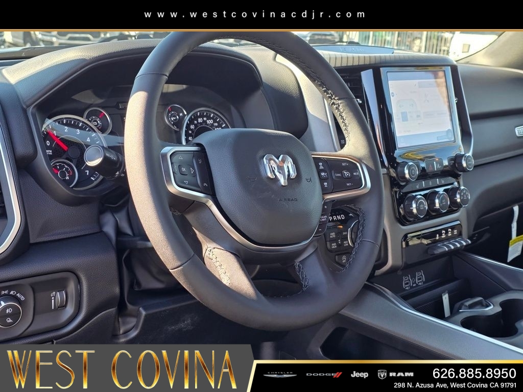 New 2026 Diamond Black Crystal Pearl-Coat Exterior Paint RAM Big Horn/Lone Star image 17