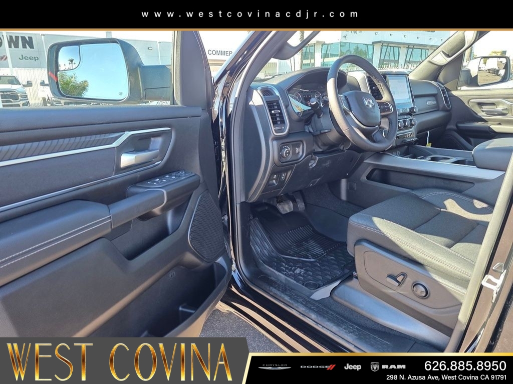 New 2026 Diamond Black Crystal Pearl-Coat Exterior Paint RAM Big Horn/Lone Star image 19