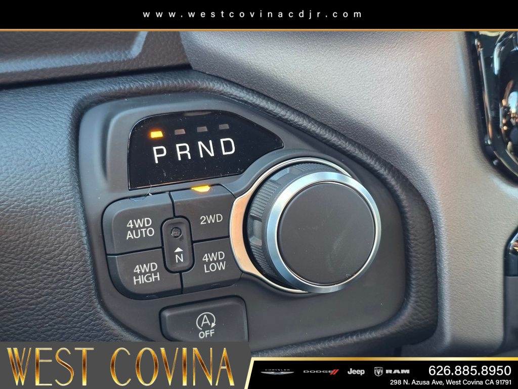 New 2026 Diamond Black Crystal Pearl-Coat Exterior Paint RAM Big Horn/Lone Star image 23