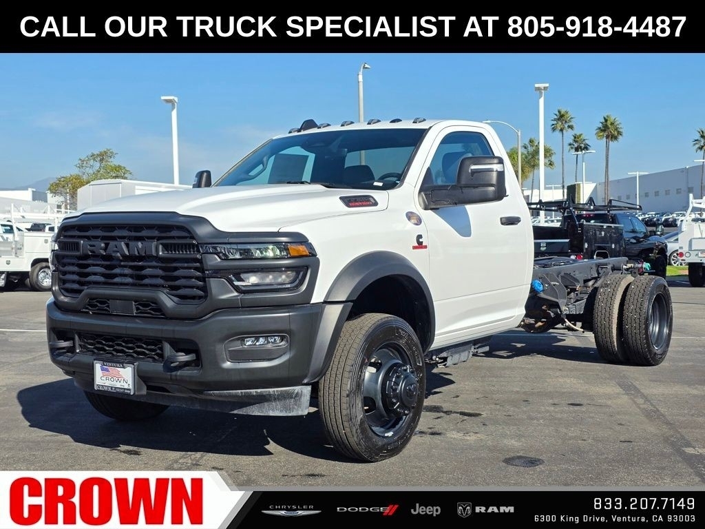 New 2025 Bright White Clearcoat RAM Tradesman image 12