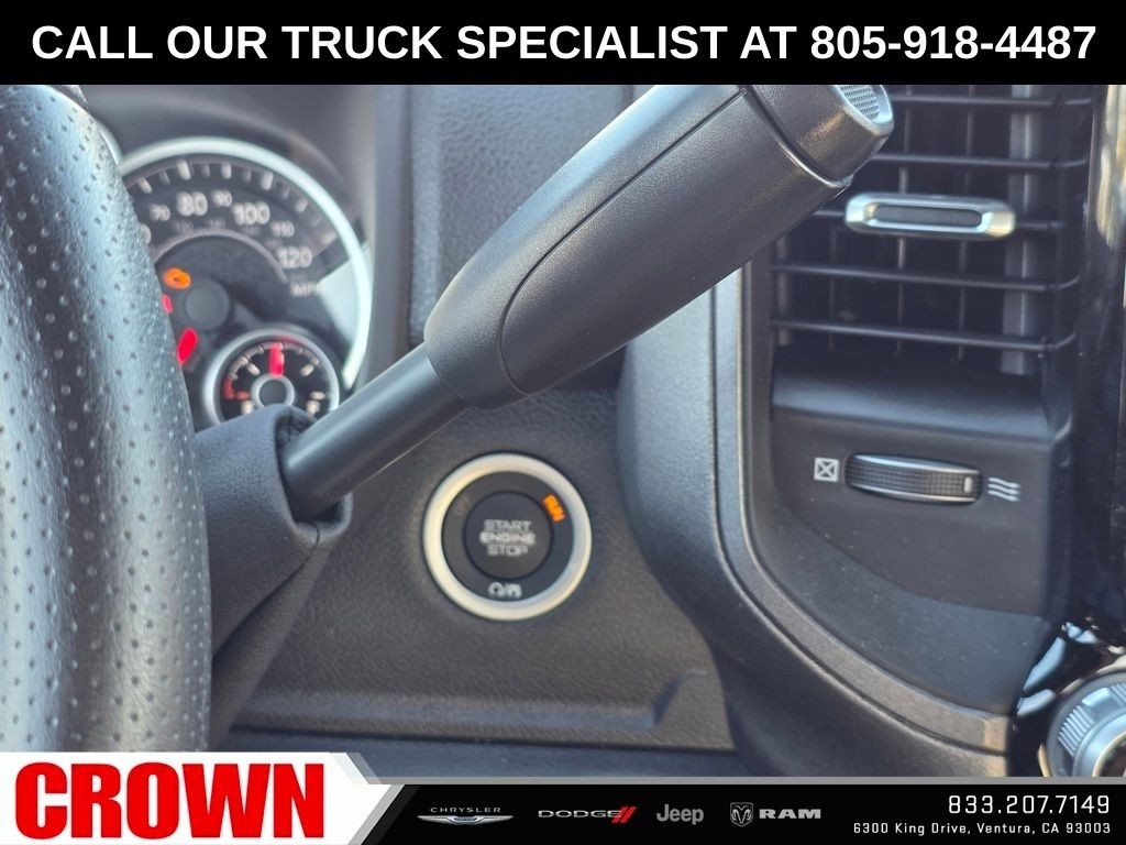New 2025 Bright White Clearcoat RAM Tradesman image 20